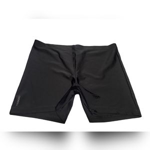 Tribord Women's Workday Black Short Size 18.